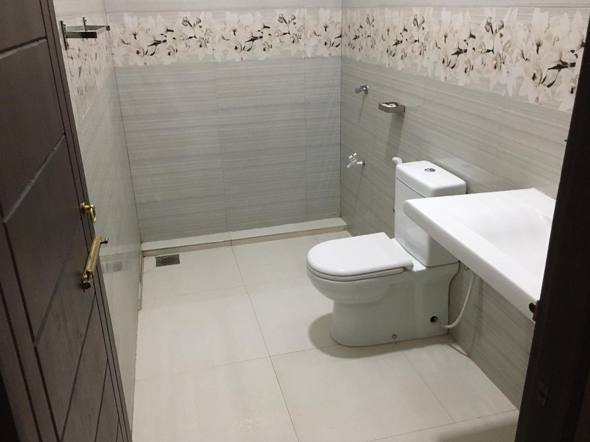 Bosadi Homestay Katunayaka Exteriör bild